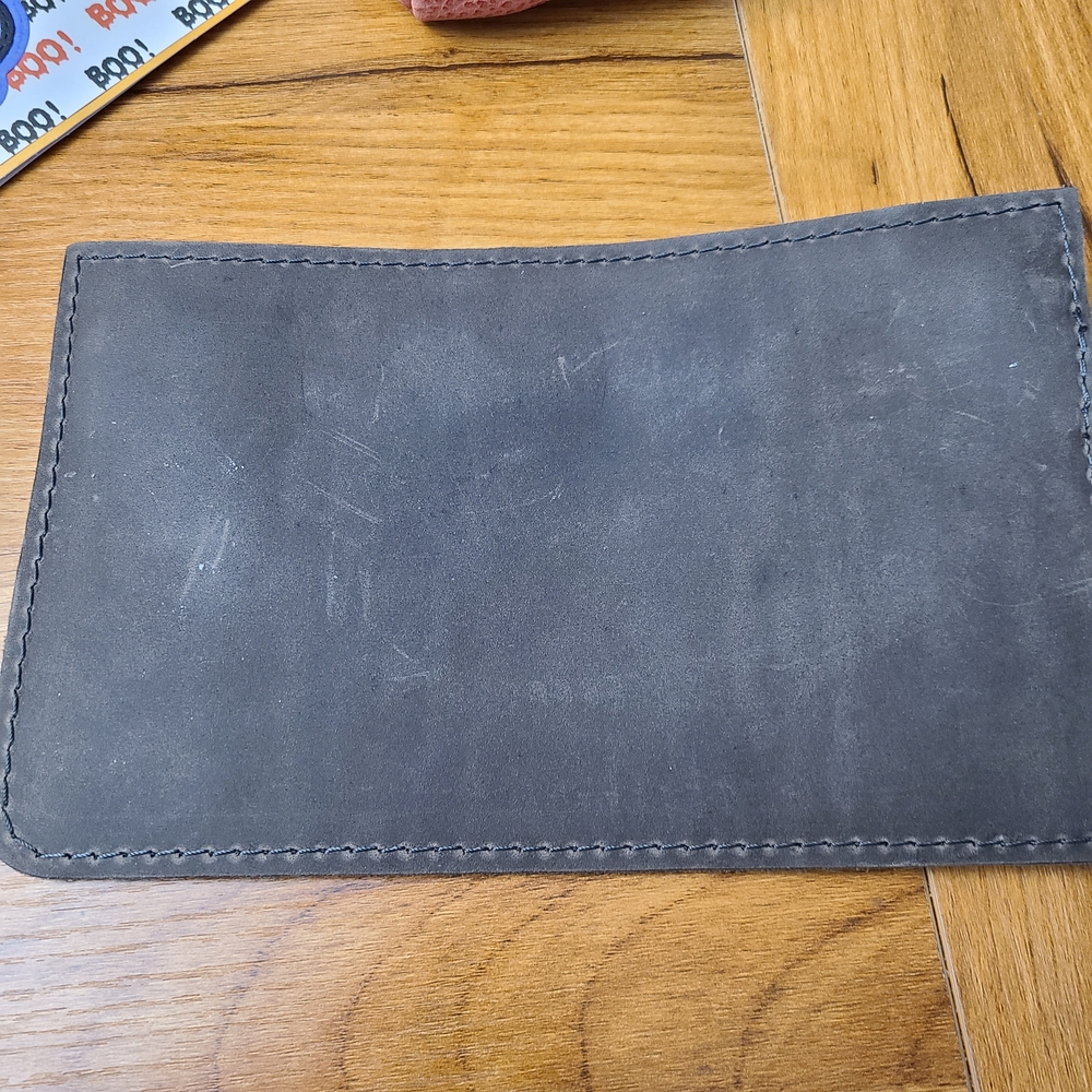 Portland Leather Men's Brown Leather Pouch - Picture 4 of 5